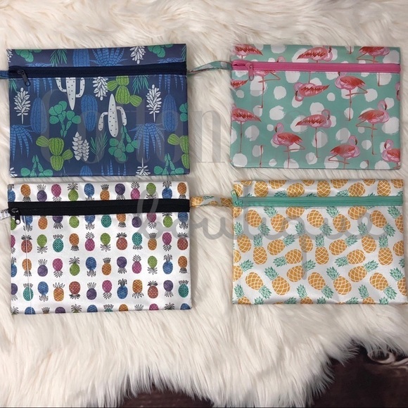 Multi-color Pineapple Cosmetic Bag - Picture 3 of 4